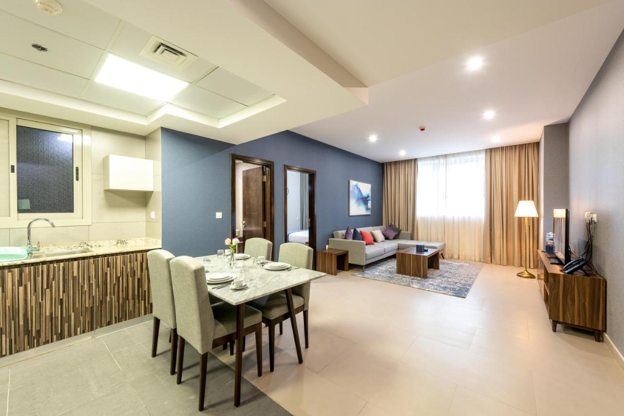 Luxe Grand Hotel Apartments Şarja Dış mekan fotoğraf A typical apartment at the complex