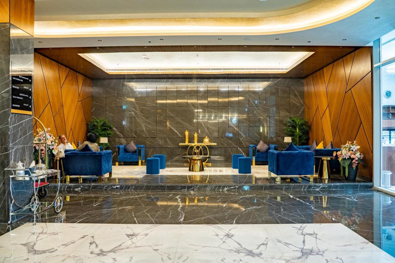 Luxe Grand Hotel Apartments Şarja Dış mekan fotoğraf Lobby